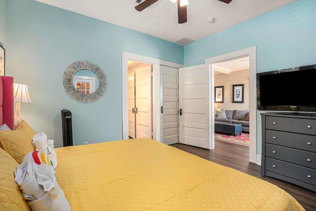 Beachy Bungalow! 2Bd, King Bed Galveston Eksteriør bilde