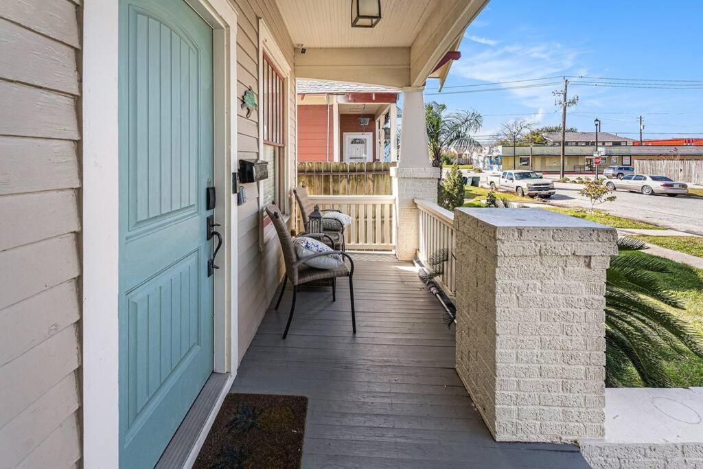 Beachy Bungalow! 2Bd, King Bed Galveston Eksteriør bilde