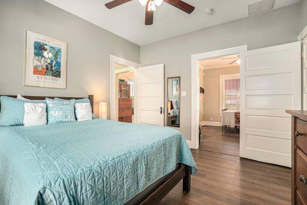 Beachy Bungalow! 2Bd, King Bed Galveston Eksteriør bilde