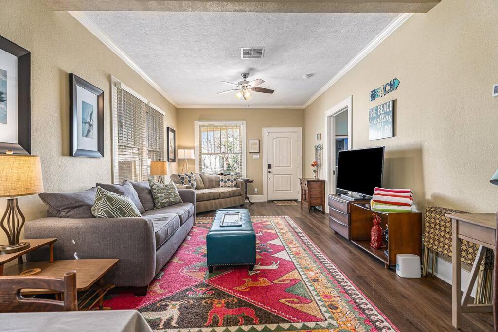 Beachy Bungalow! 2Bd, King Bed Galveston Eksteriør bilde