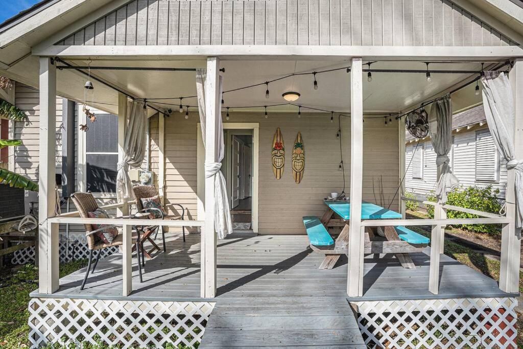 Beachy Bungalow! 2Bd, King Bed Galveston Eksteriør bilde